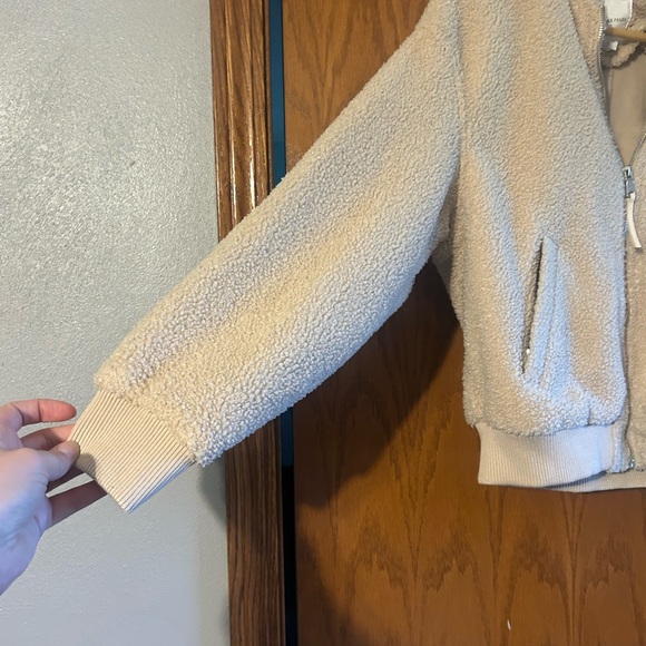 Avec Les Filles Cream Puffer Jacket - Picture 7 of 9